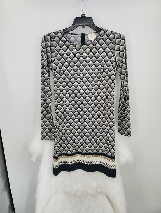 JB by Julie Brown Dresses & Skirts - JB by Julie Brown Black and Cream Long Sleeve Geometric Dress, Medium NWT